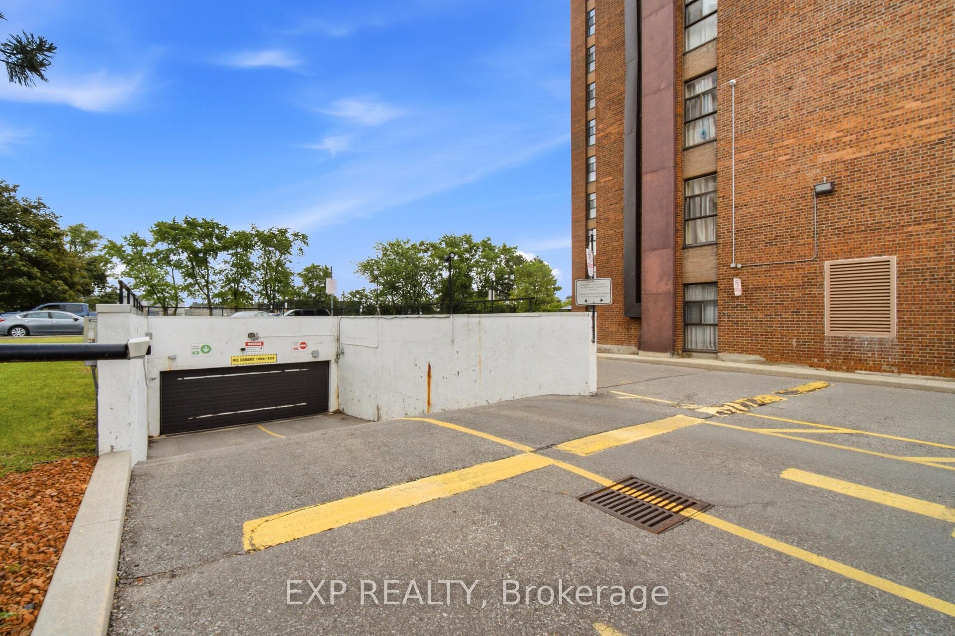 3025 Queen Frederica Drive Unit 201 photo 47