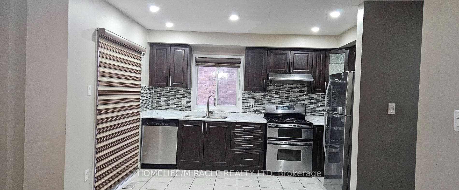 59 Luella Crescent photo 6