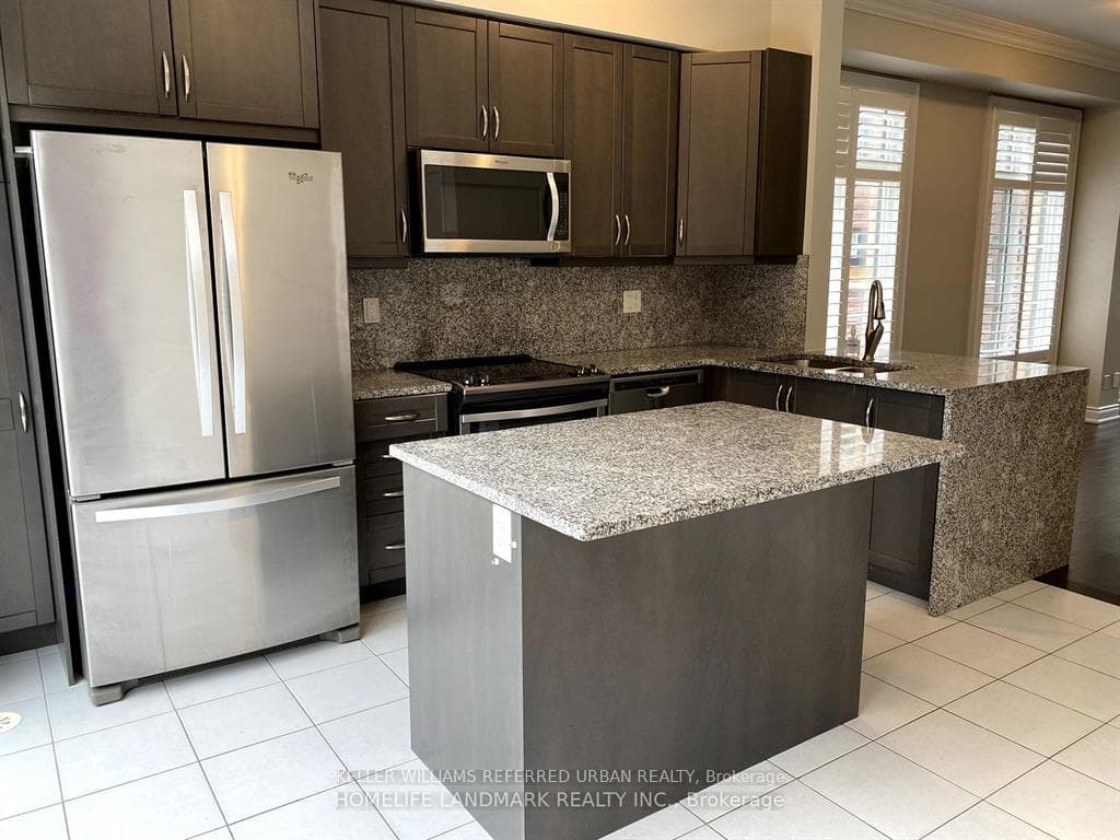 275 Royalton Common Unit 53 photo 3