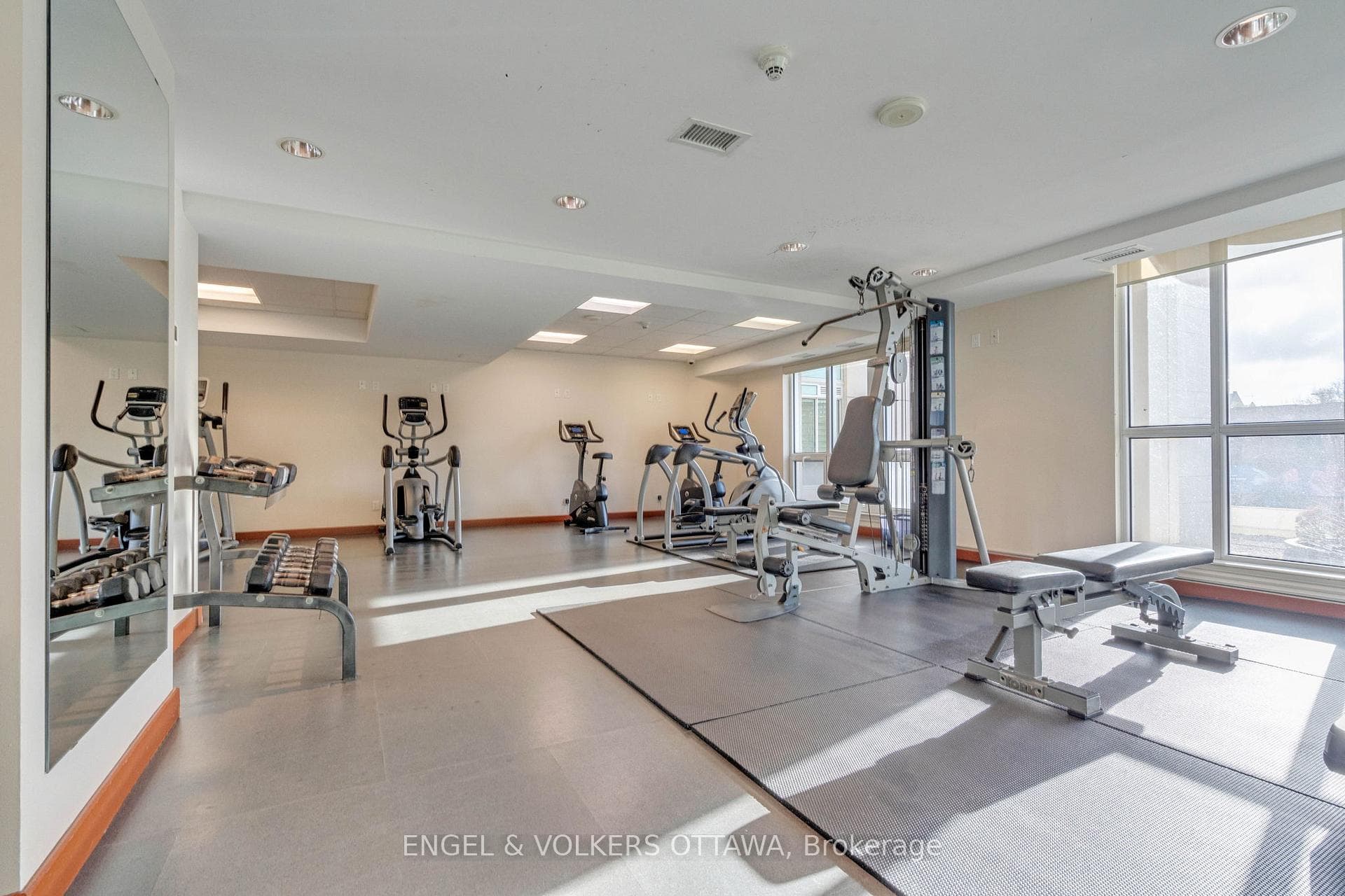 200 Rideau Street Unit 407 photo 24