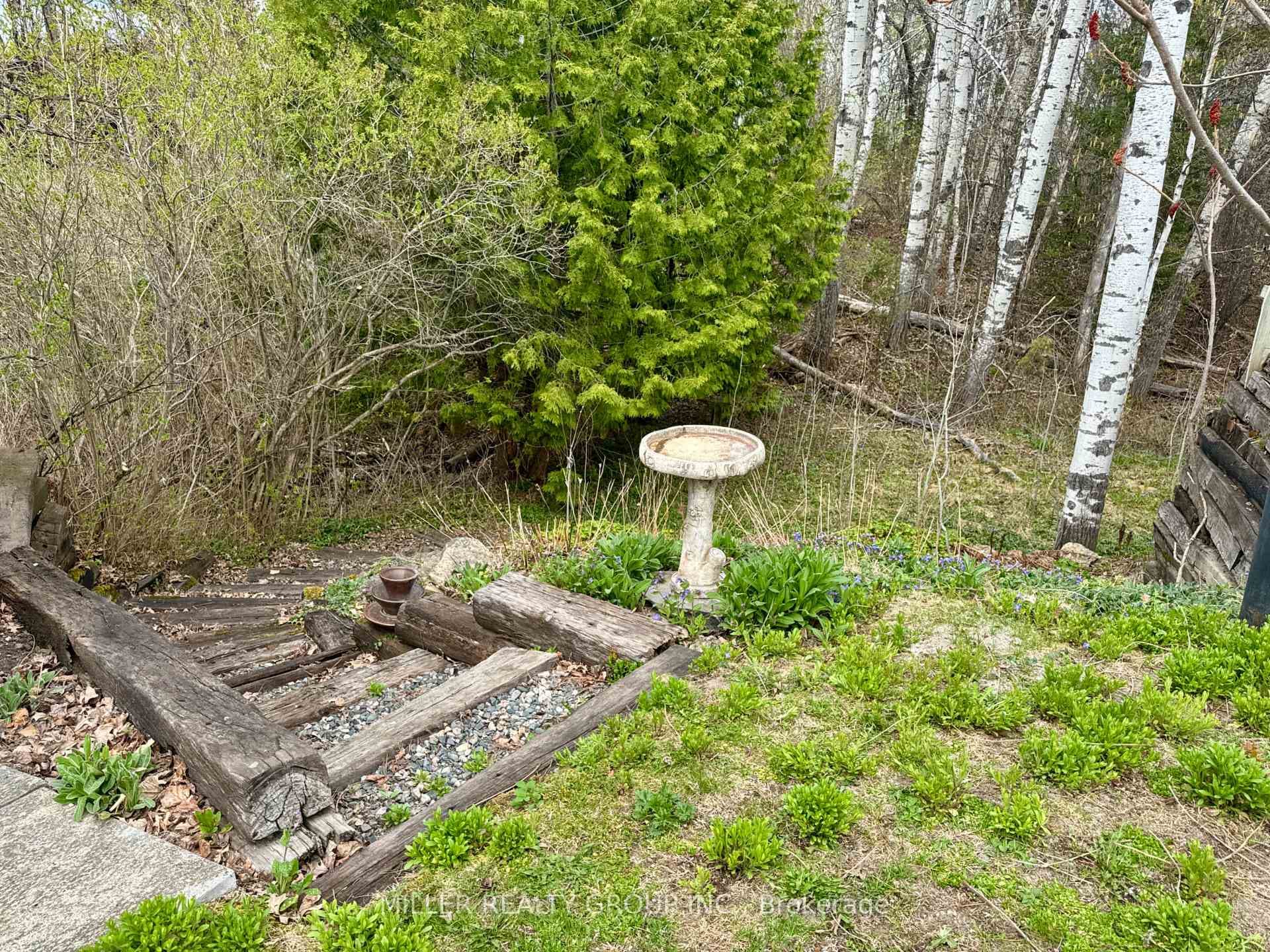 481 Broadwood Avenue photo 22