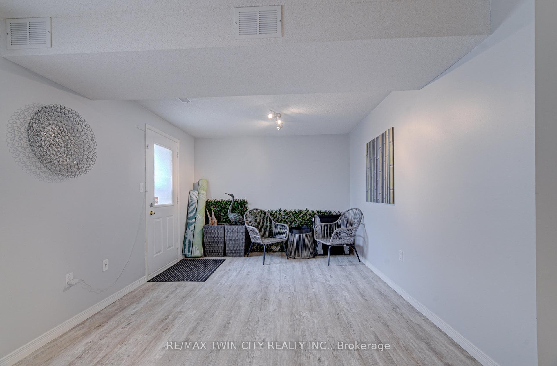 54 Green Valley Drive Unit 12 photo 24