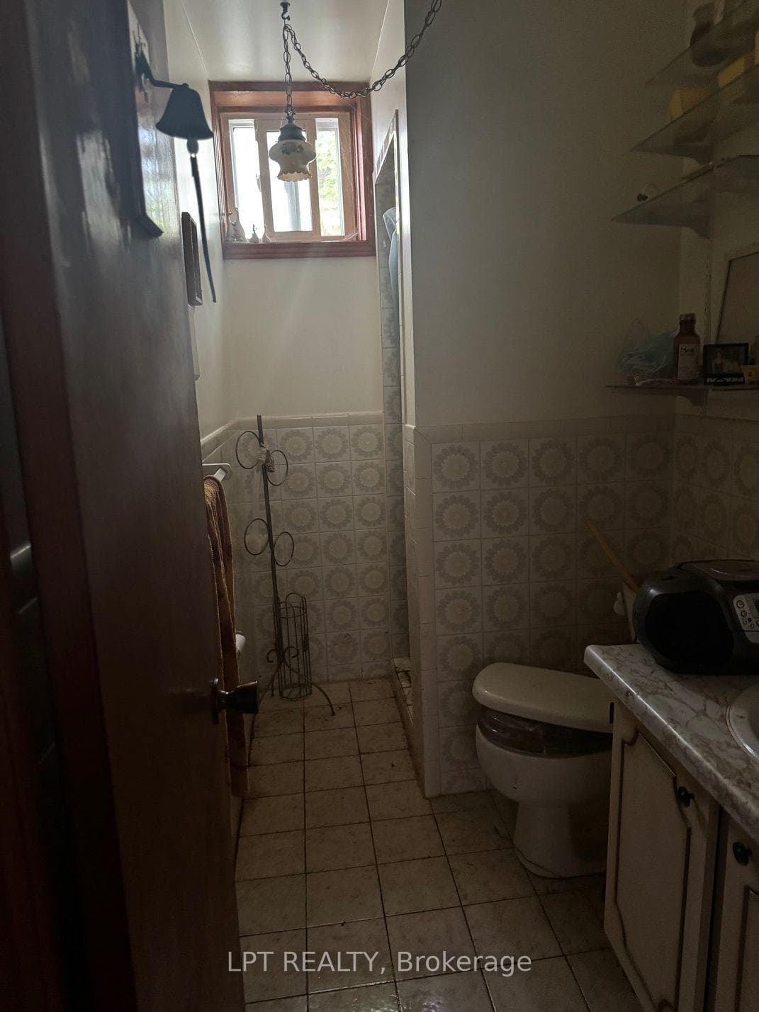 43 Sunset Avenue photo 9