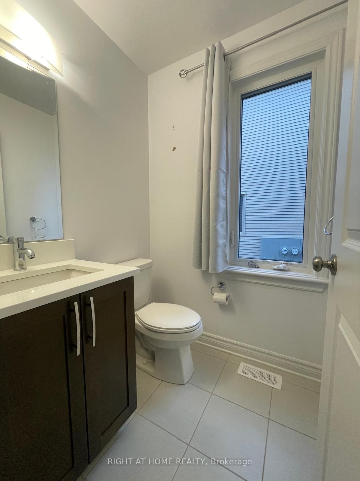 405 Cornice Street photo 5