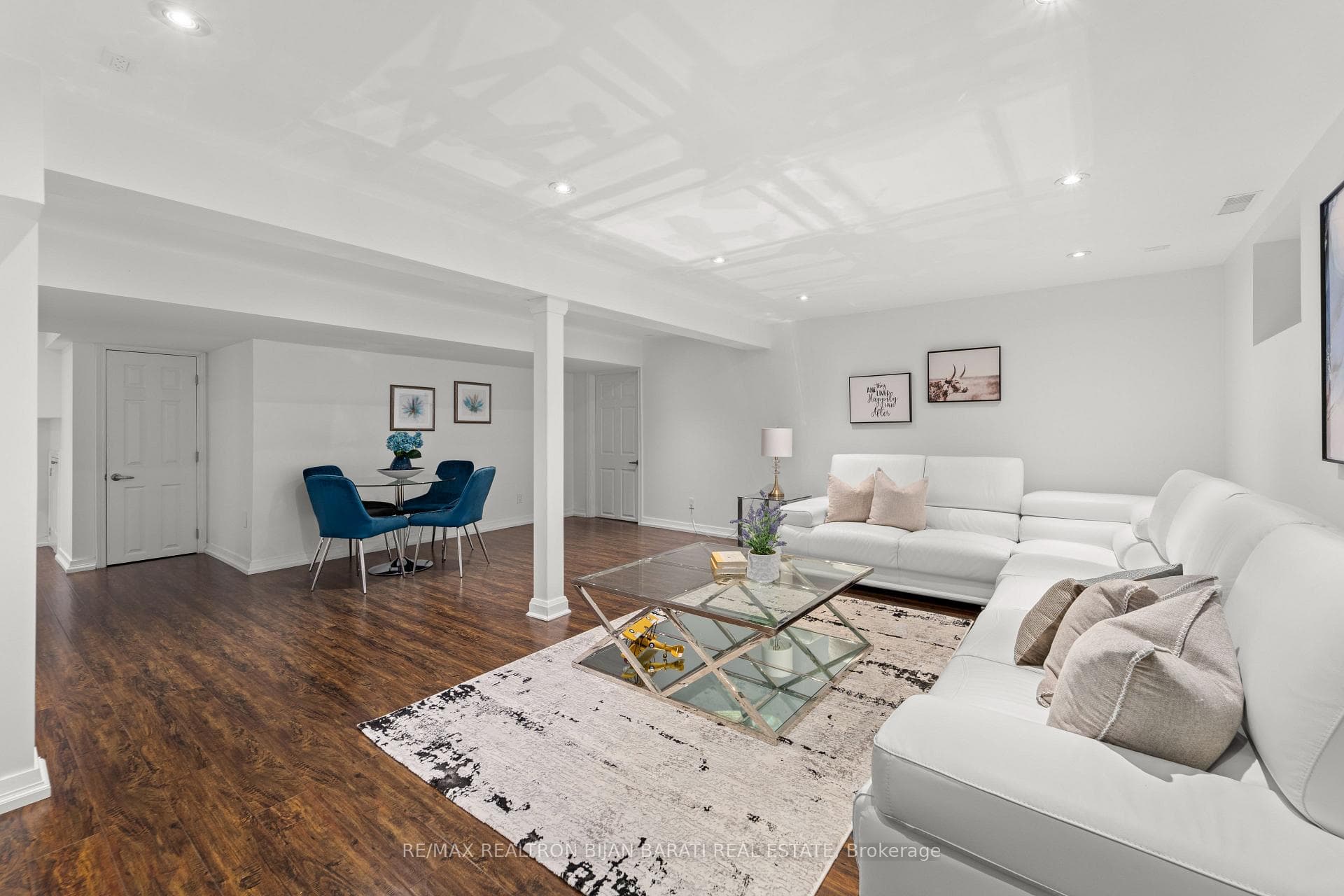 64 Cresthaven Drive photo 33