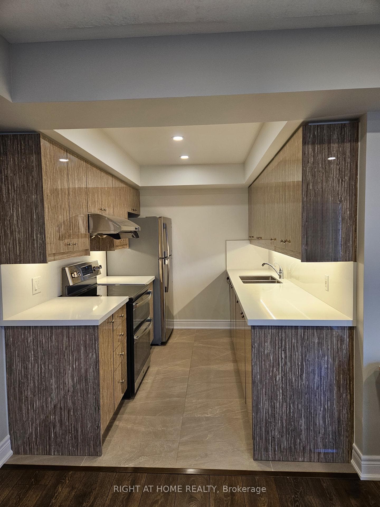 4620 Guildwood Way Unit 15 photo 12