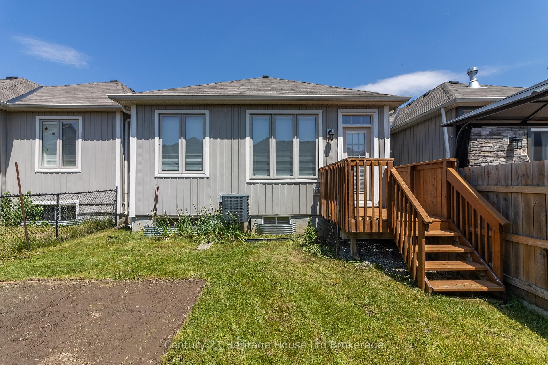 652 Baldwin Crescent photo 31