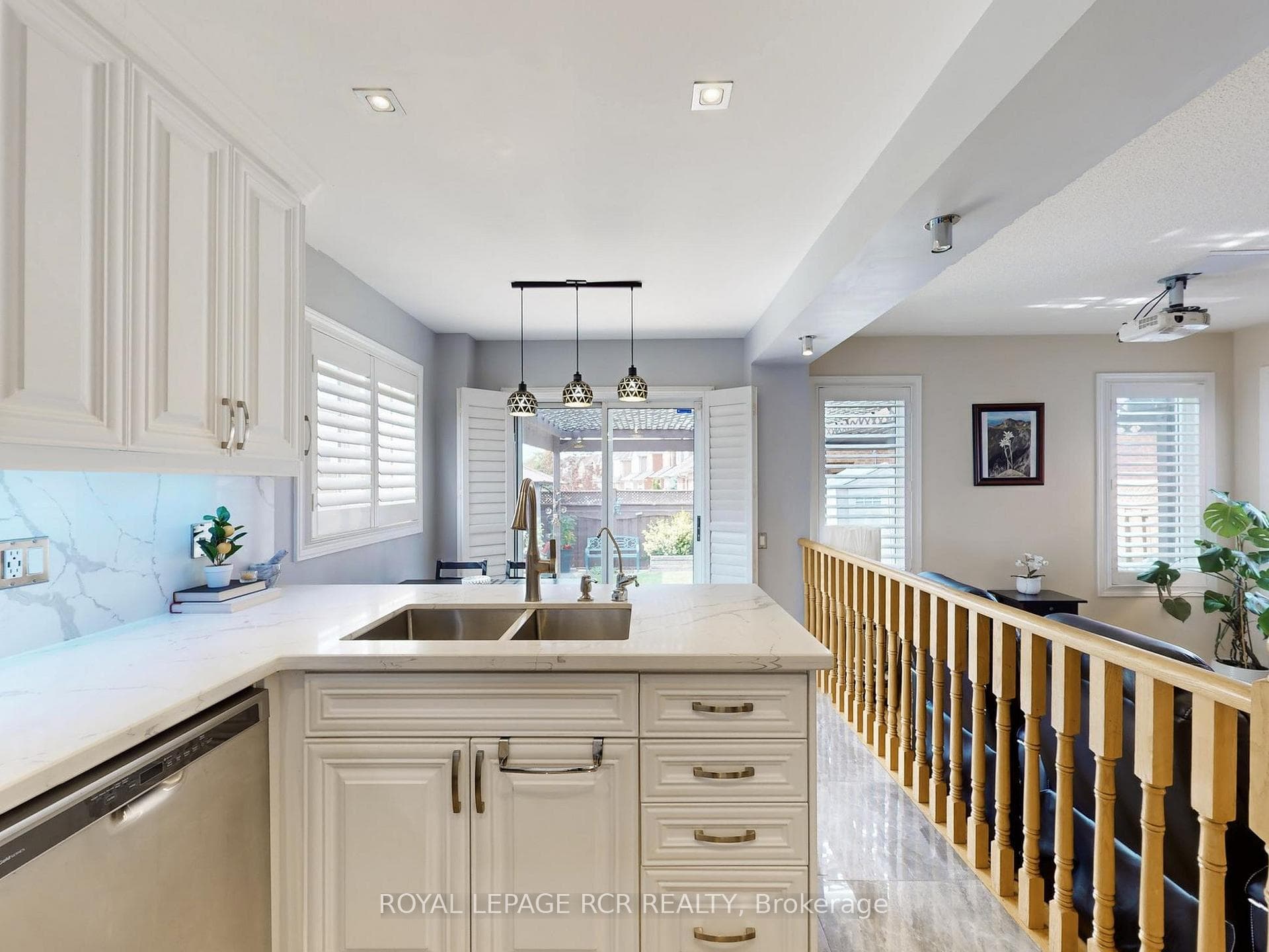 28 Wakely Boulevard photo 11