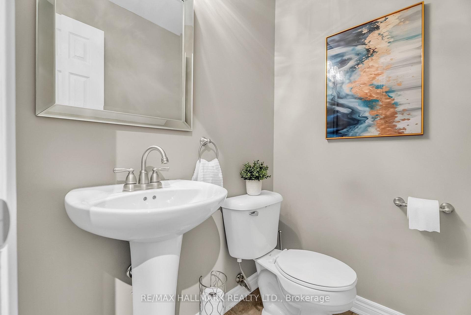 132 Vittorio De Luca Drive photo 35