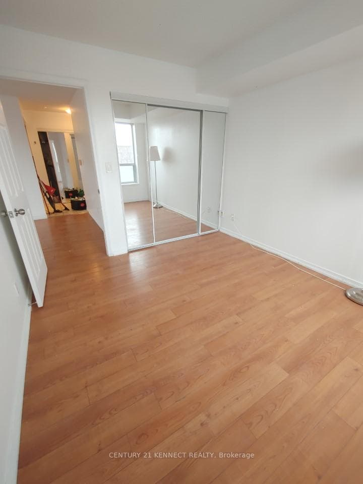 3 Ellesmere Street Unit 220 photo 10