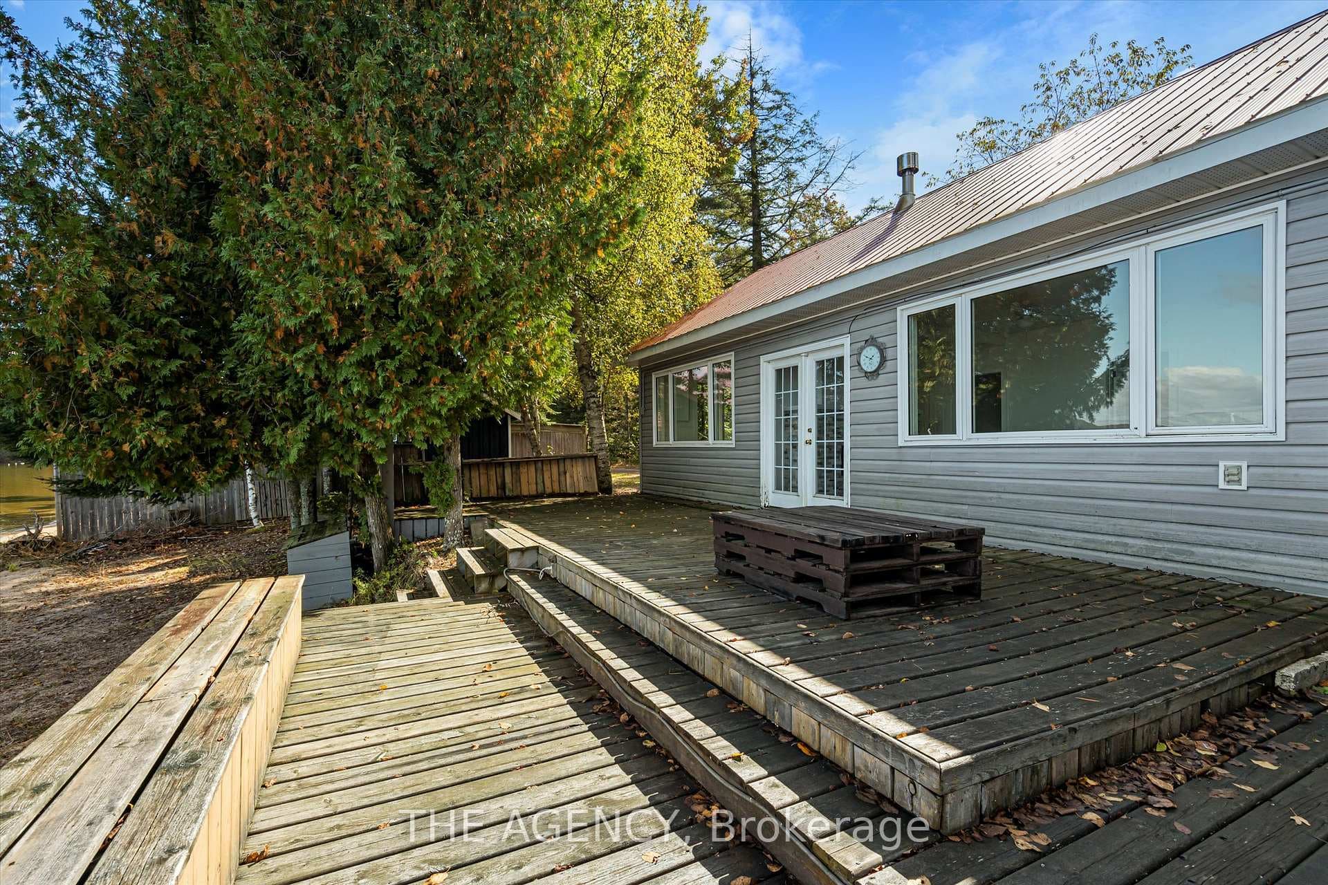 772 S Lake Bernard Road photo 38