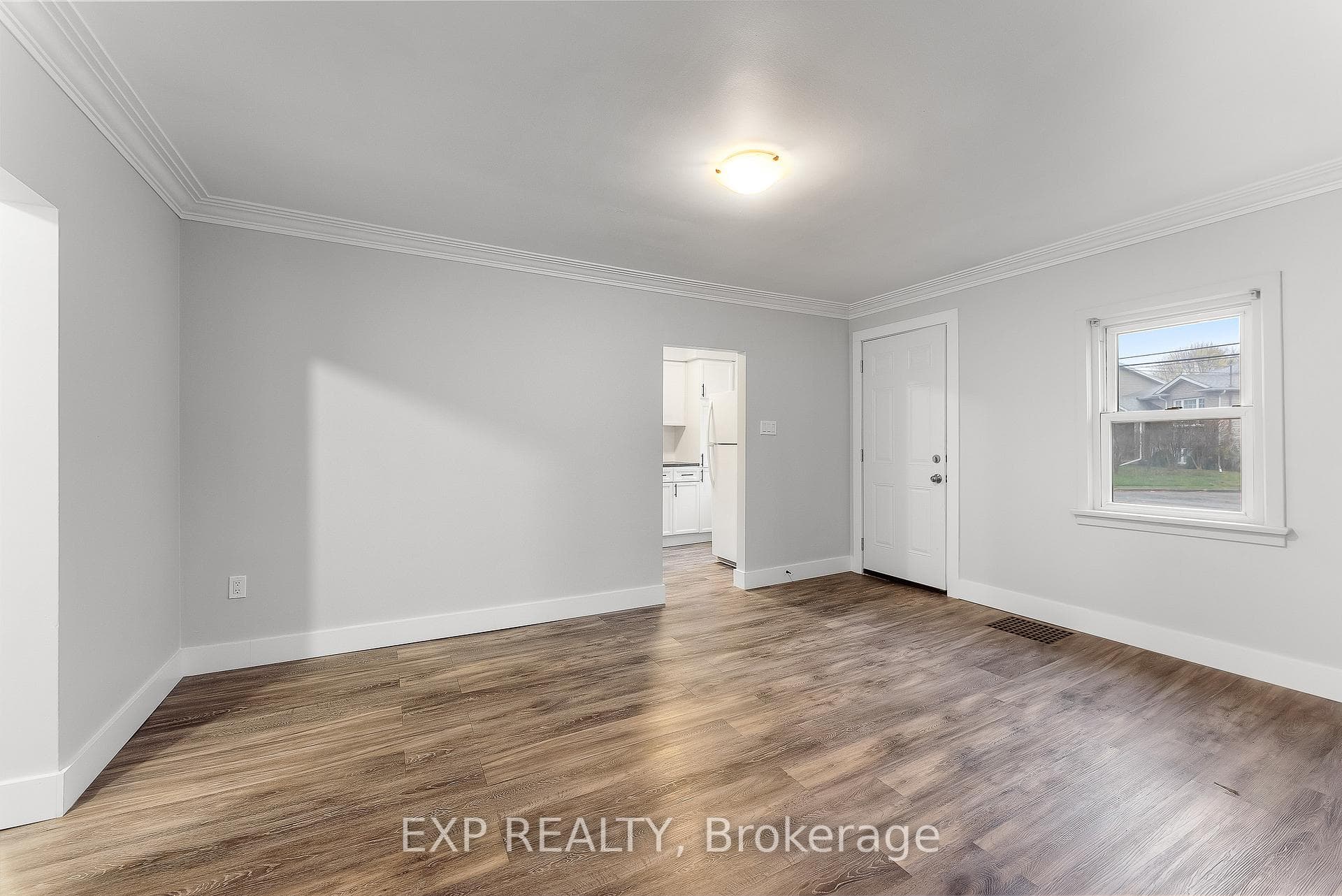 9 Facer Street Unit 1 photo 3
