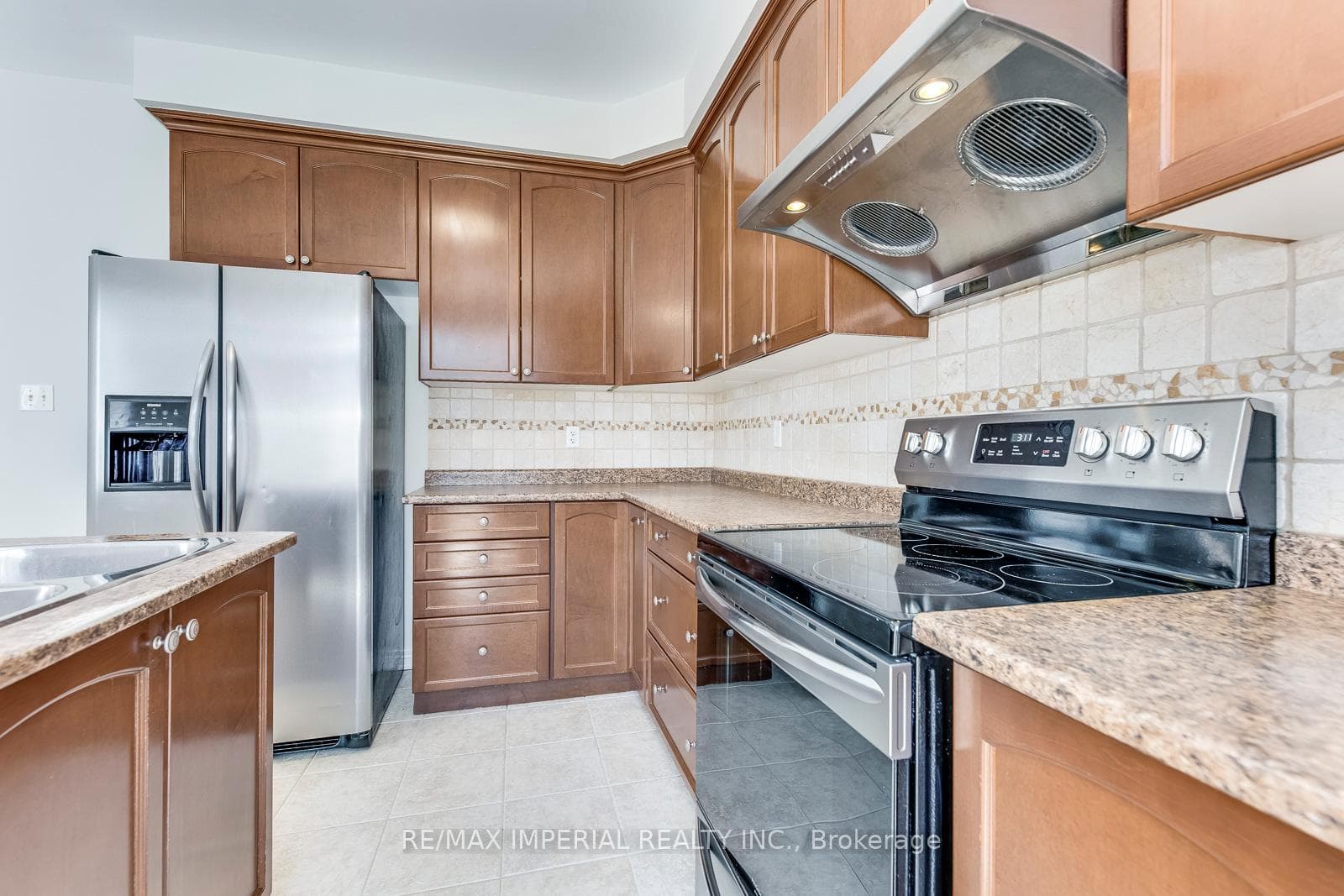 1276 Craigleith Road photo 17