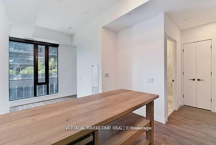 505 Richmond Street Unit 423 photo 4