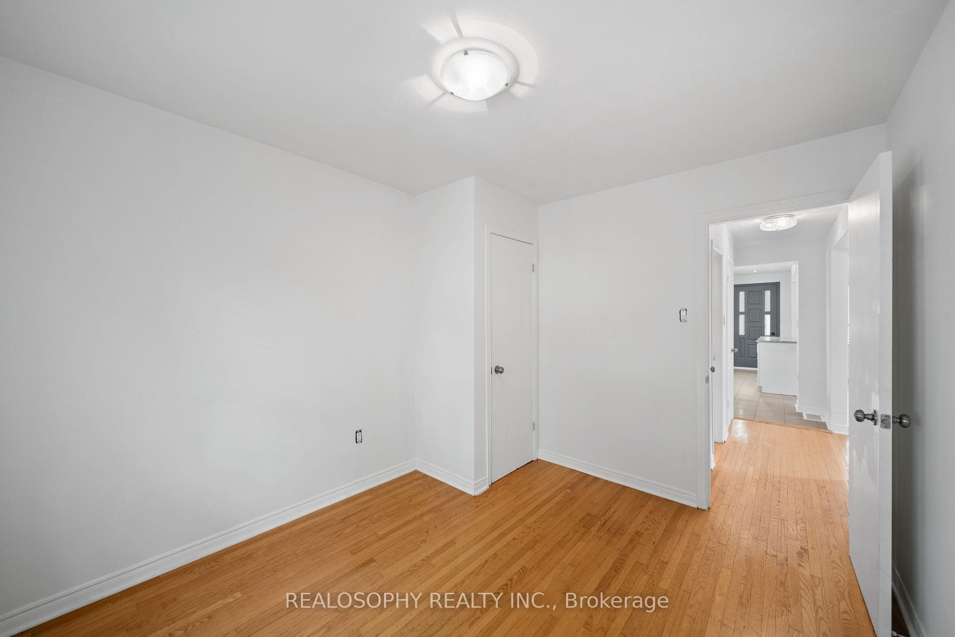 230 Kennedy Road photo 11