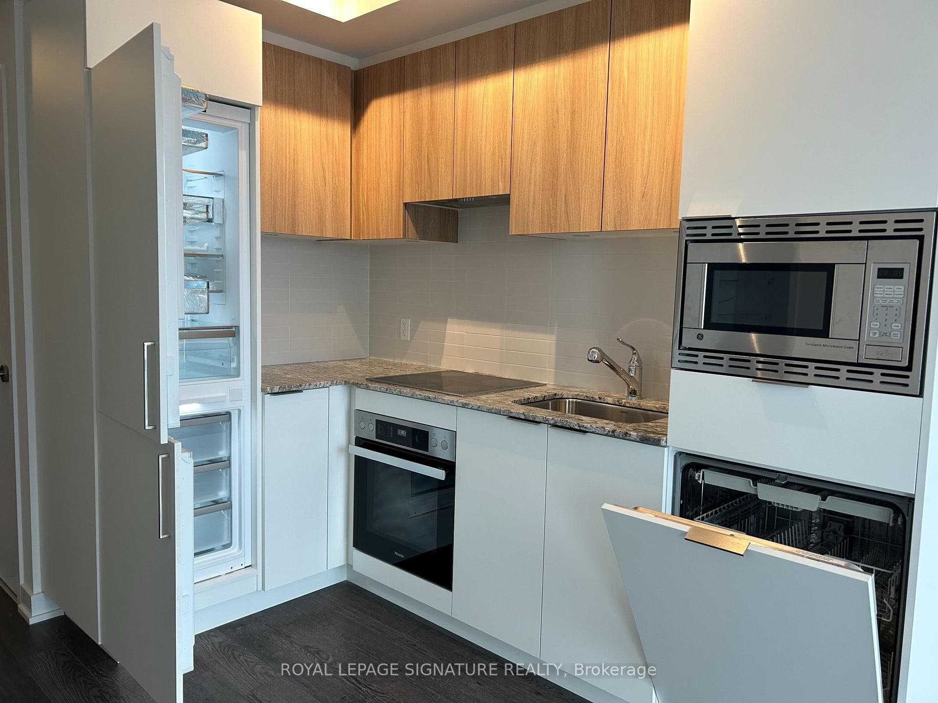 50 O'Neill Road Unit 1609 photo 9