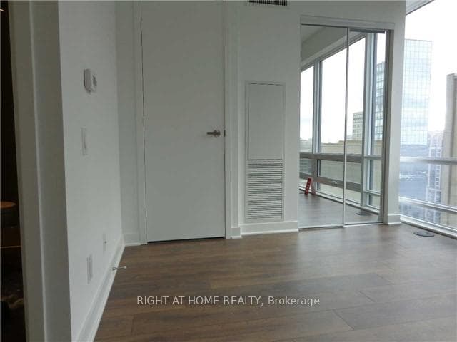 15 Grenville Street Unit 2604 photo 10