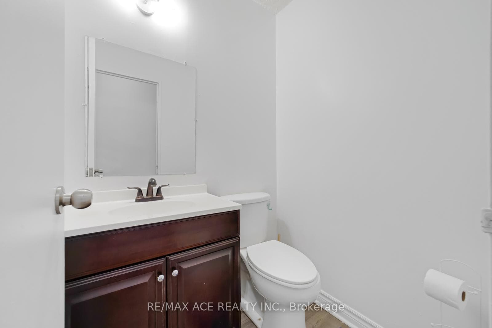 665 Kennedy Road Unit 101 photo 13