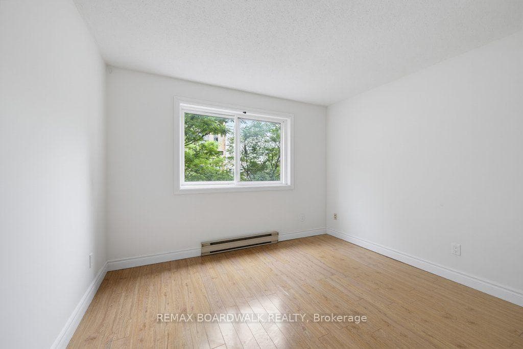 250 Brittany Drive Unit 207 photo 14