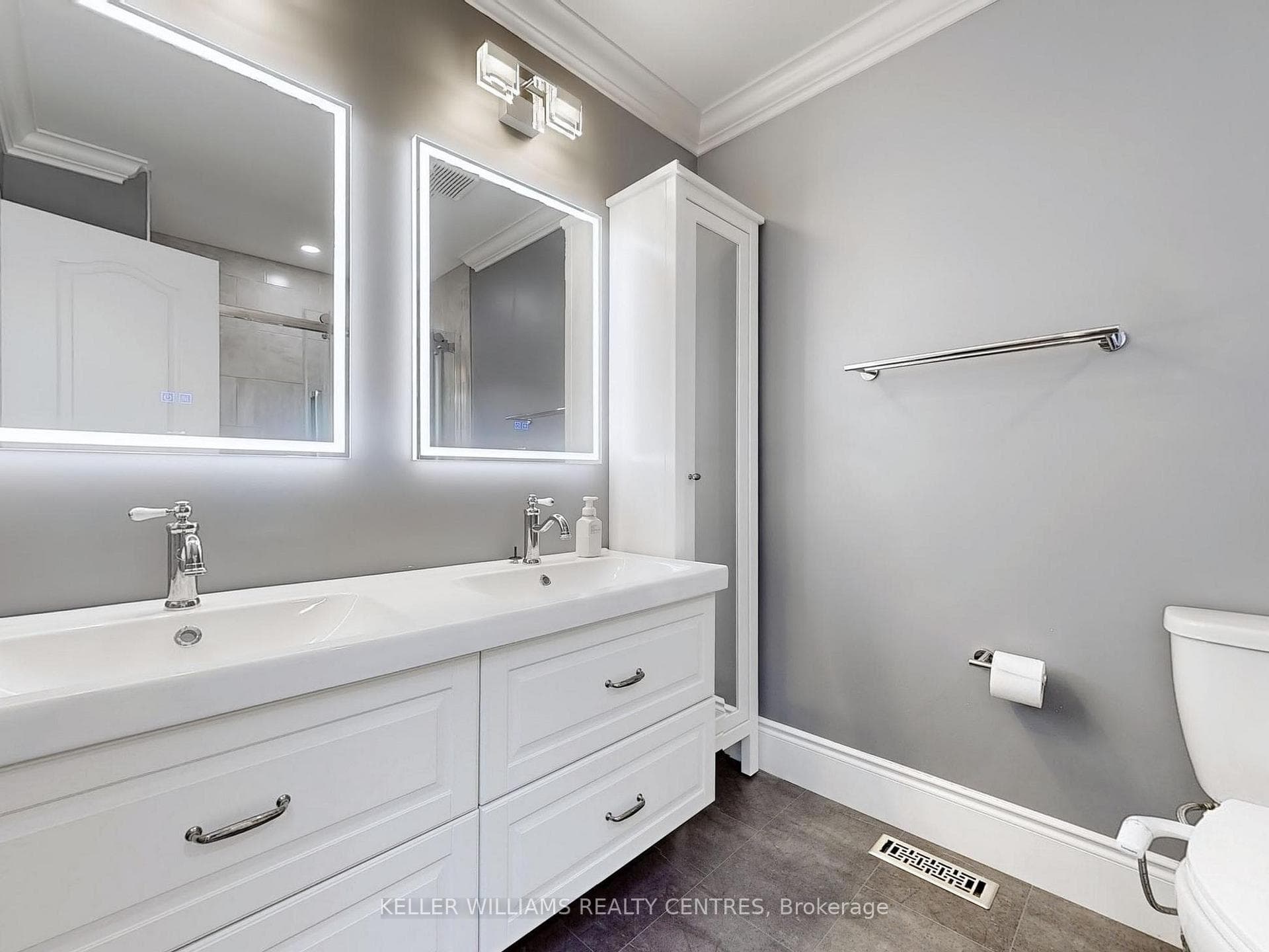 2112 Lynn Heights Drive photo 24