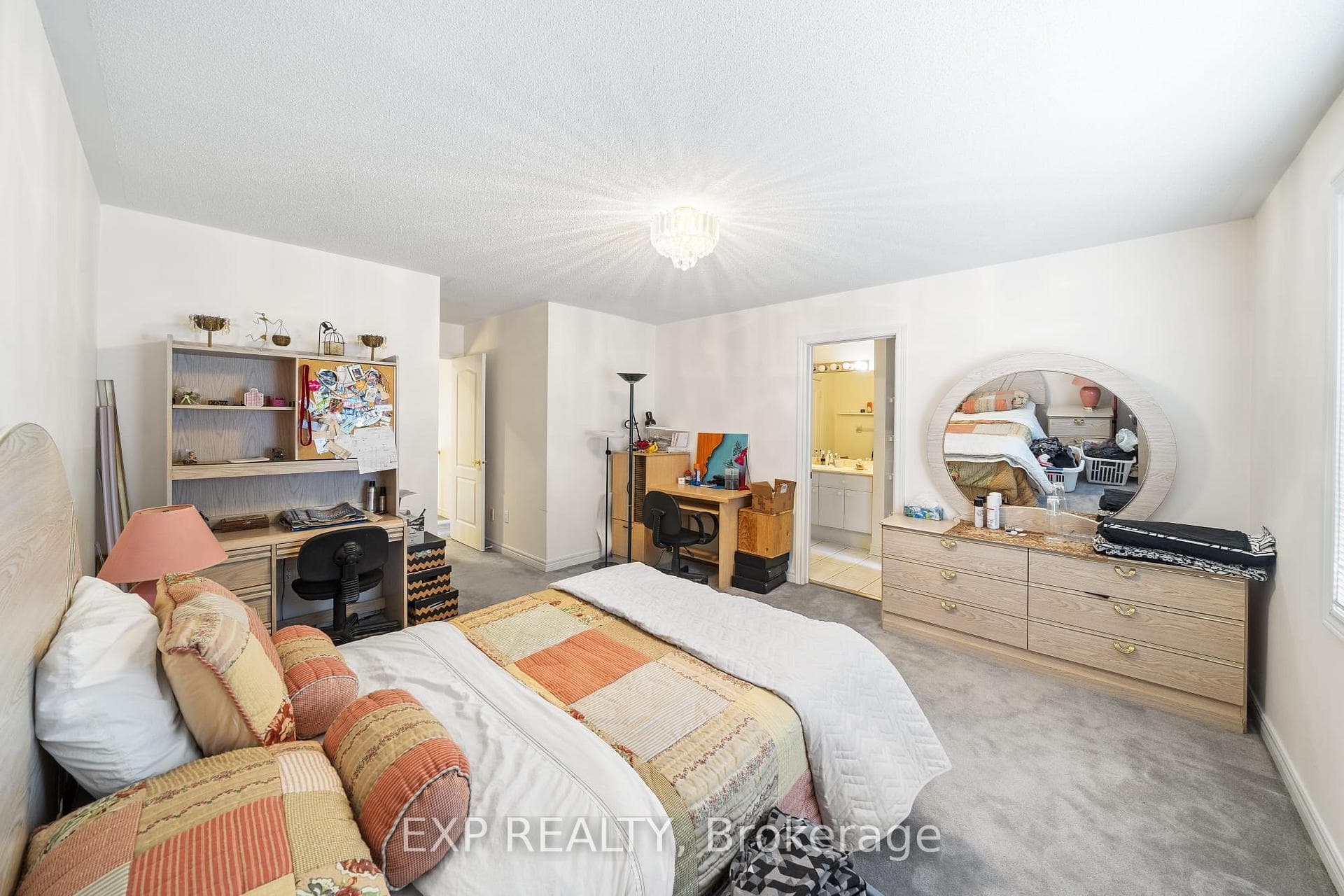 2166 Erin Centre Boulevard photo 29
