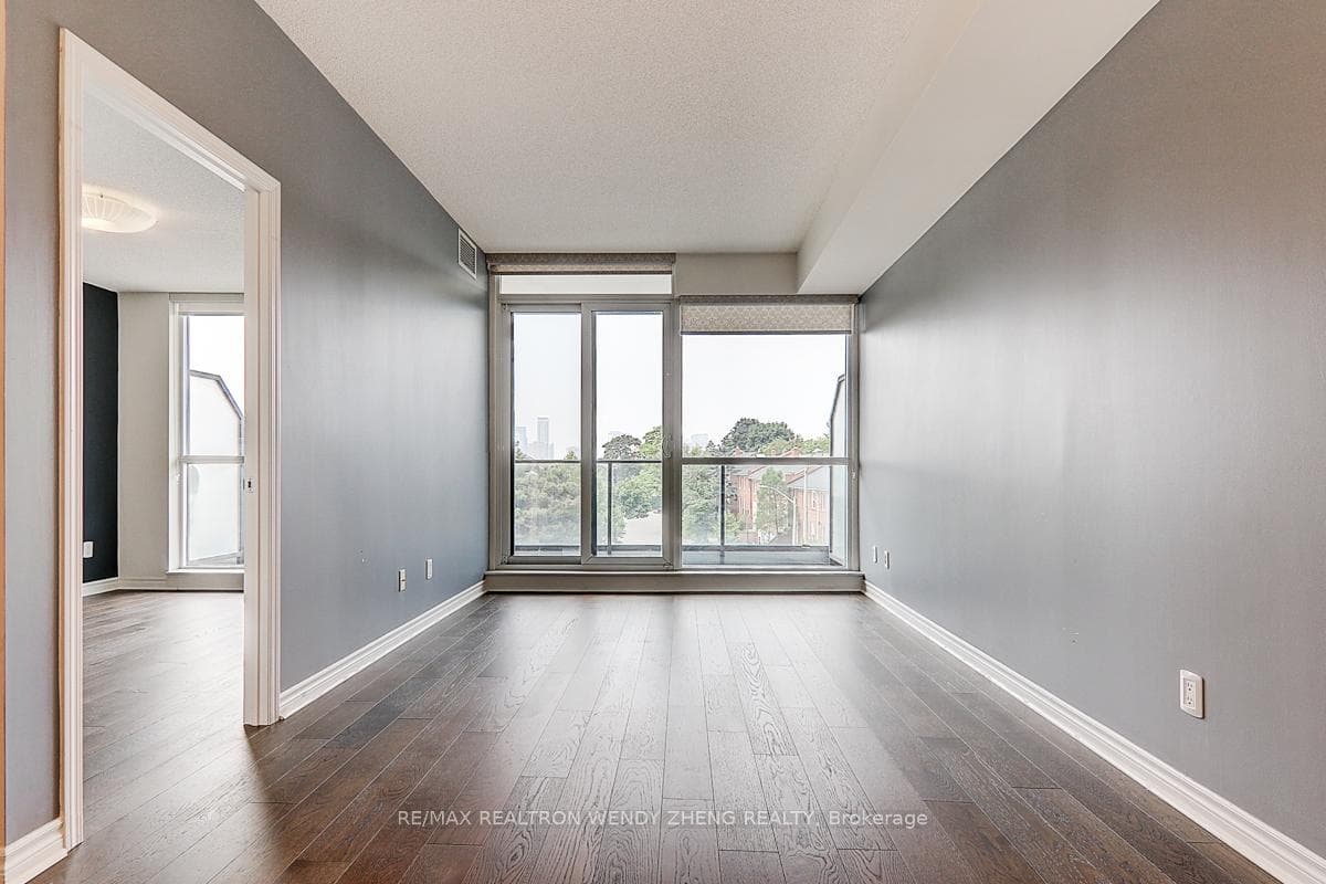 2885 Bayview Avenue Unit 313 photo 11