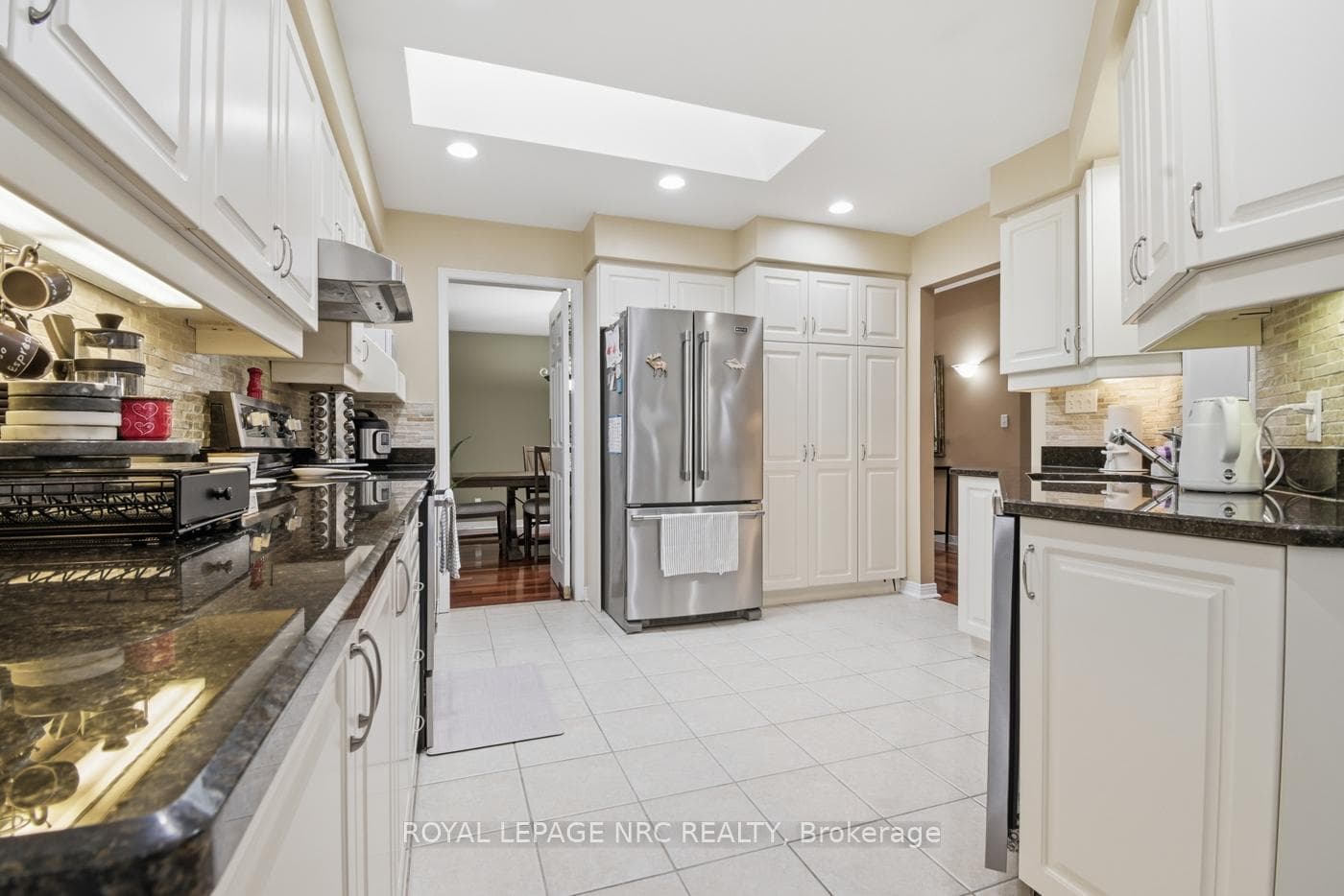 65 MCCAFFERY Crescent photo 15