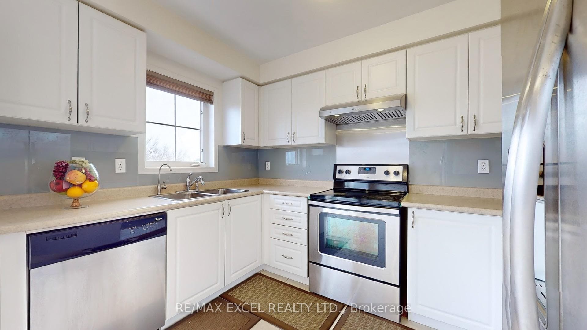 37 Reevesmere Lane Unit 26 photo 9