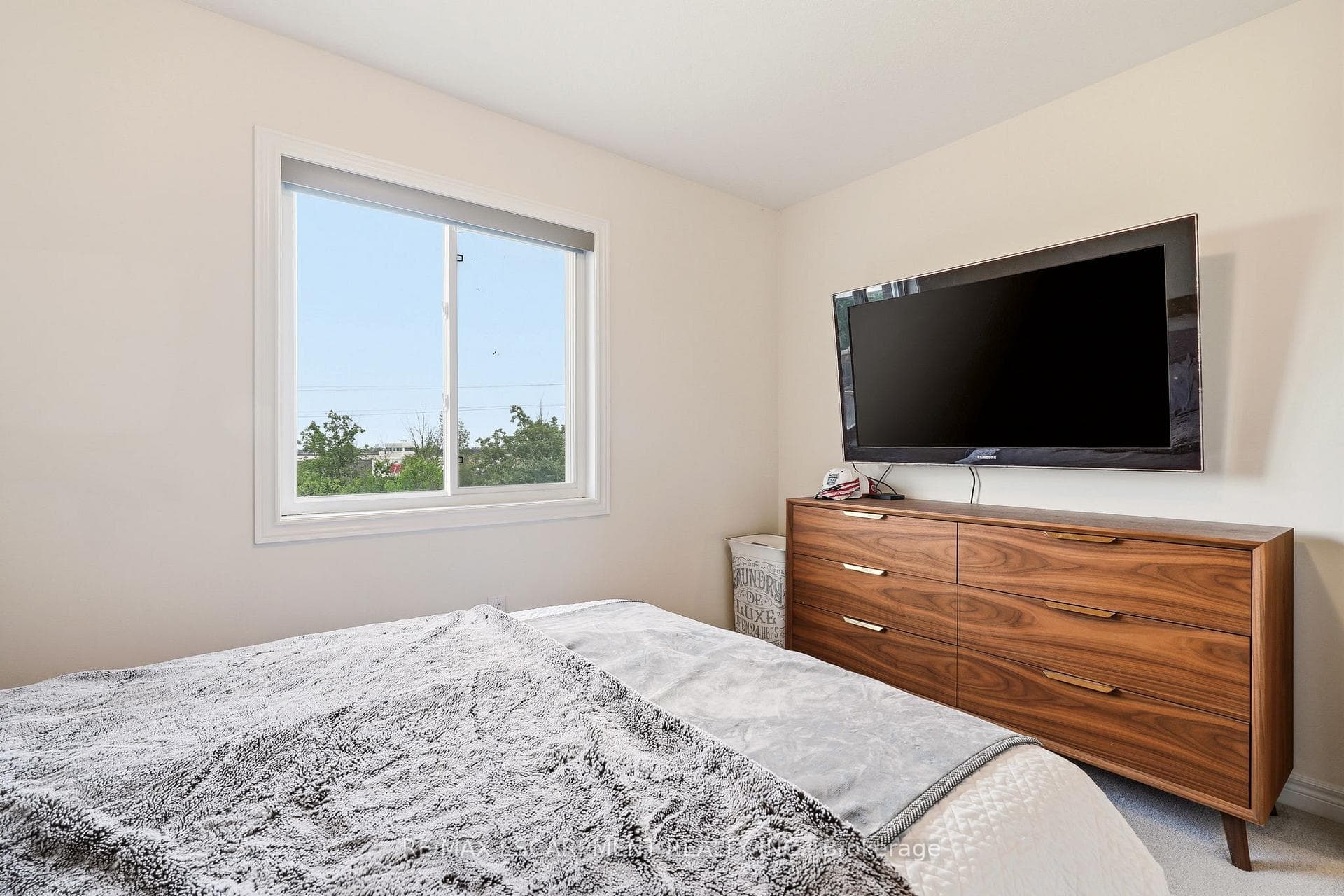 67 PINOT Crescent photo 23