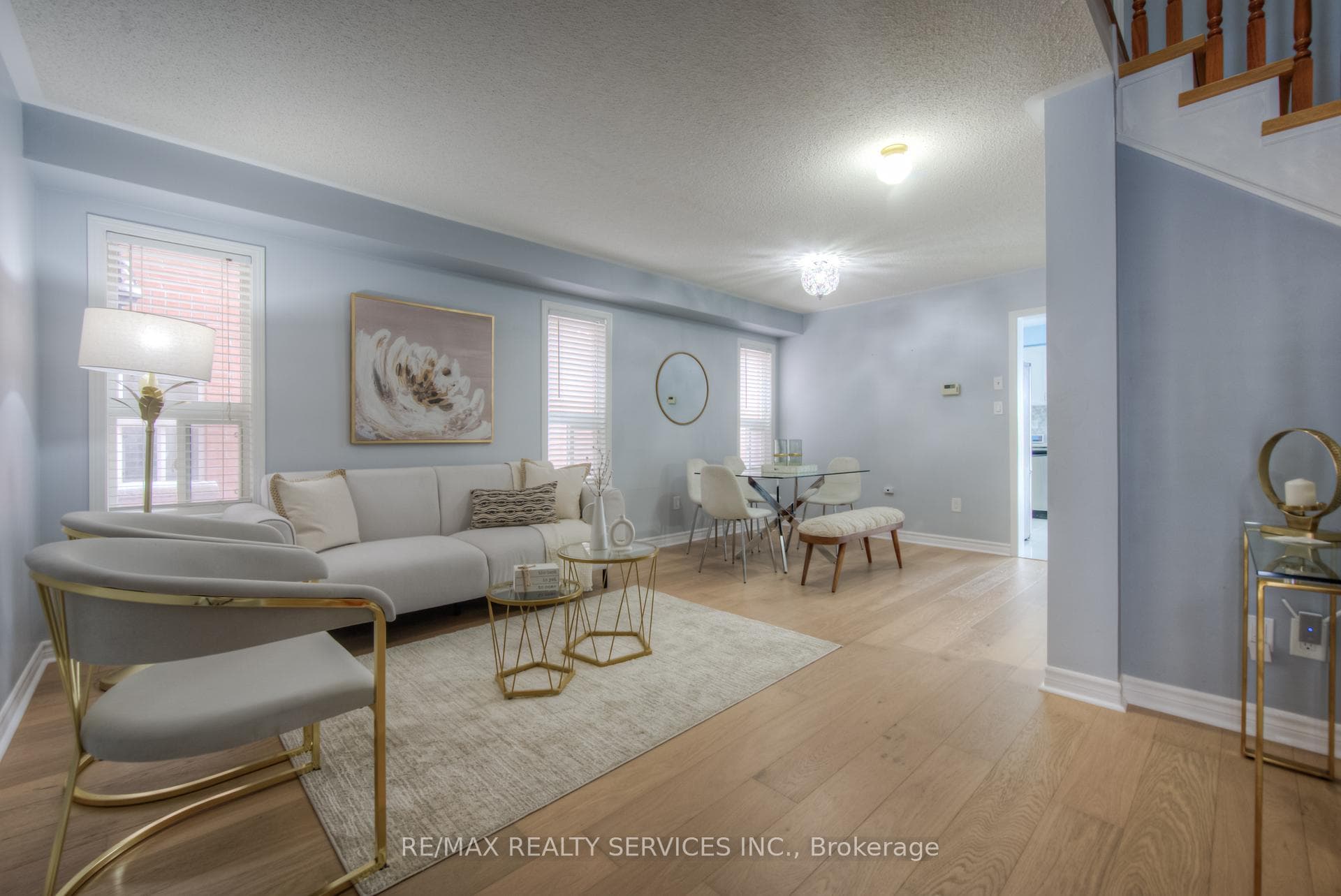 2479 Newcastle Crescent photo 7