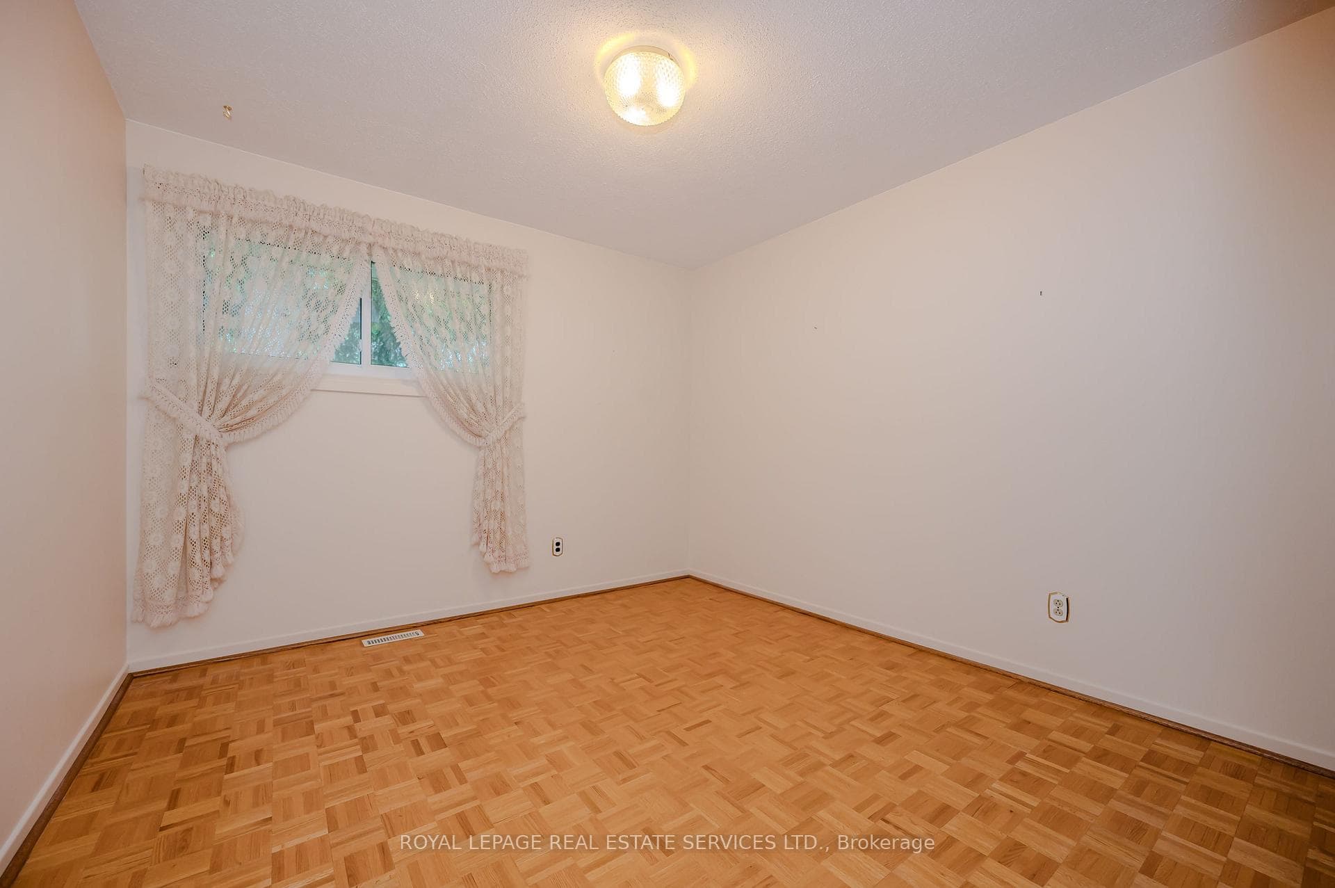 246 Vance Drive photo 26