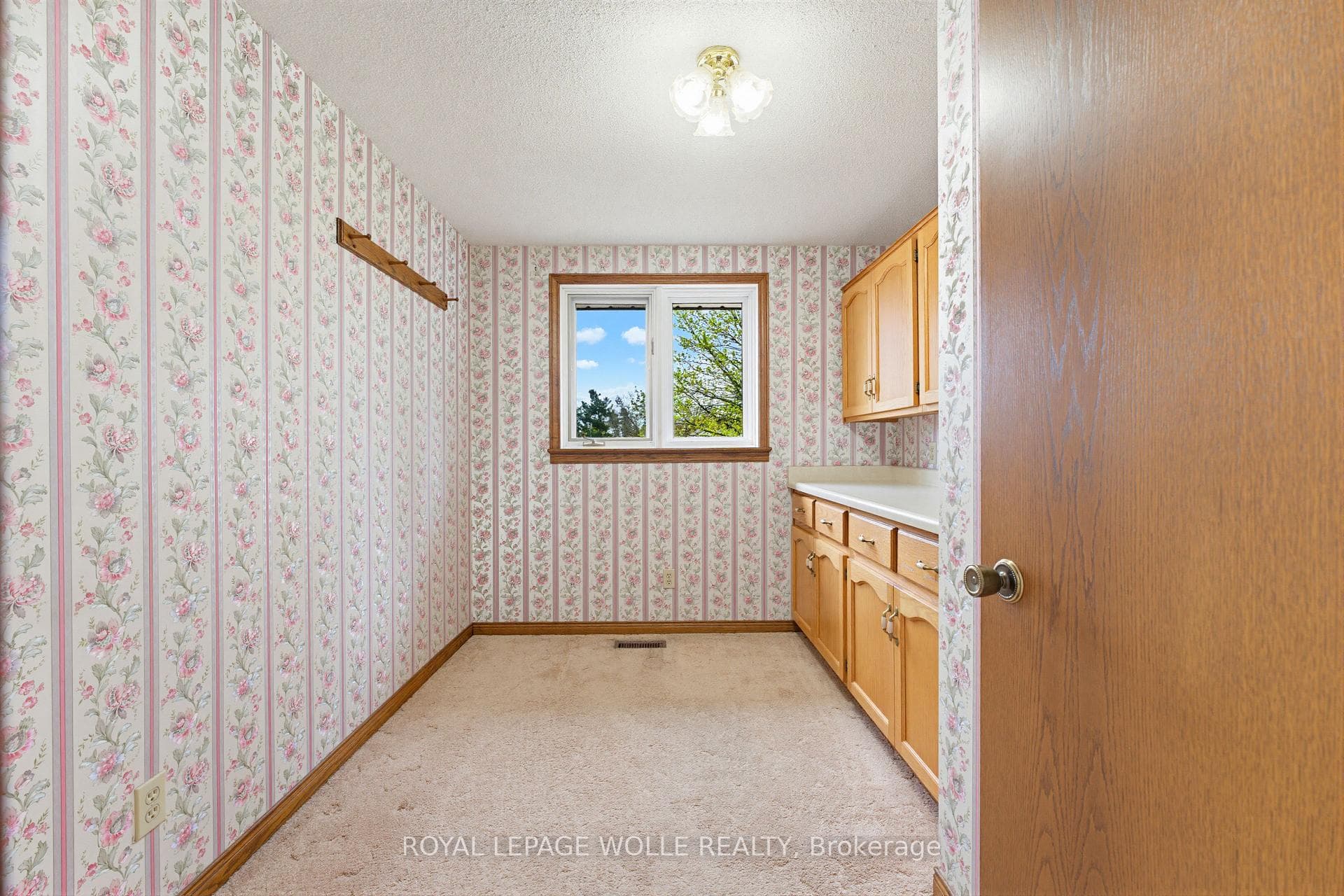 64 Hilltop Court photo 27