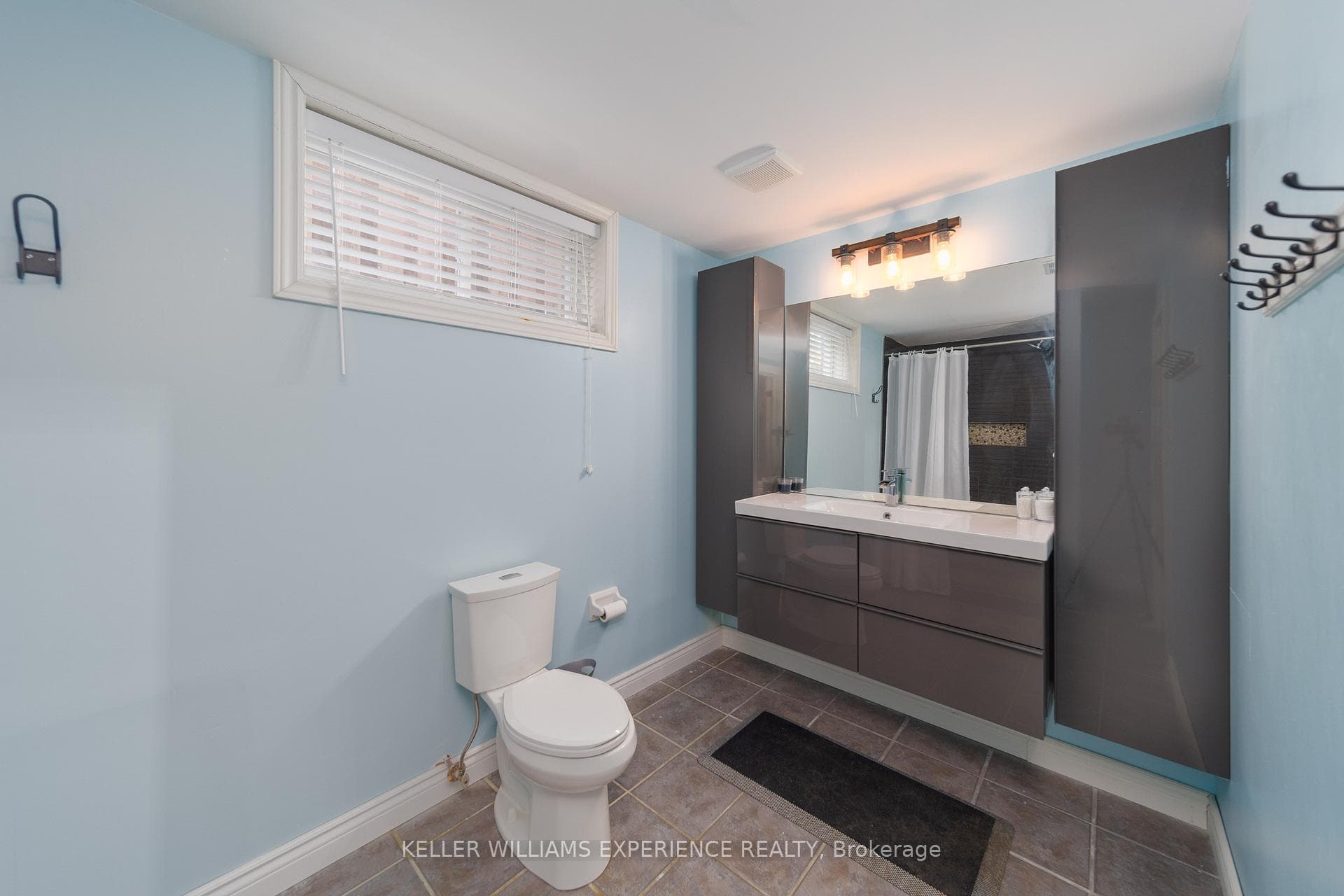 45 Mcavoy Drive photo 27