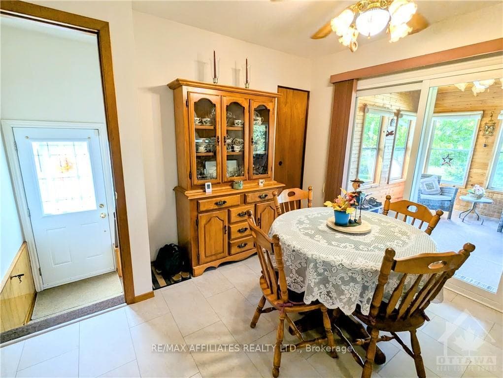 604 TOWNLINE Road photo 8