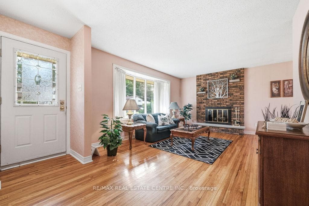 633 Birch Street photo 4
