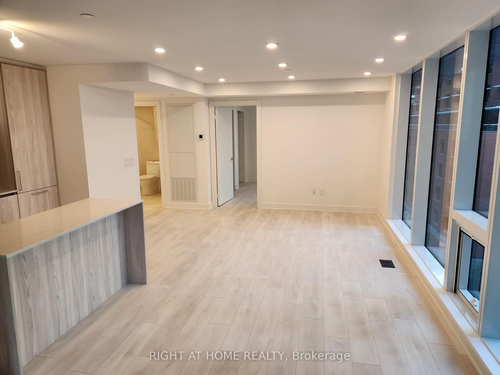 15 Mercer Street Unit 523 photo 5