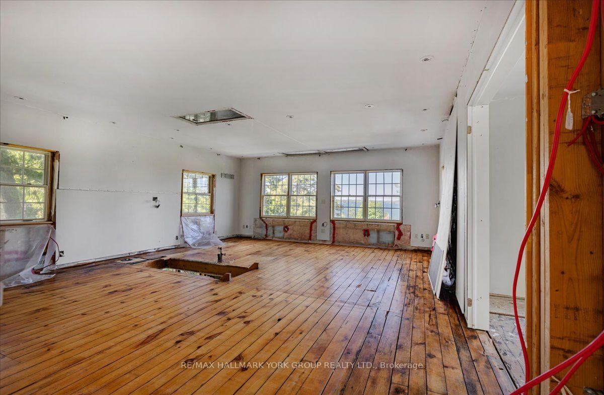 311 Lake Drive photo 23