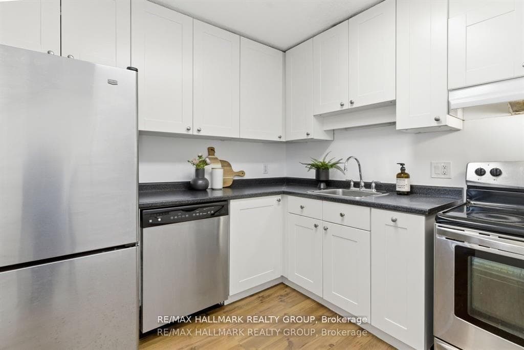 71 Somerset Street Unit 2003 photo 21