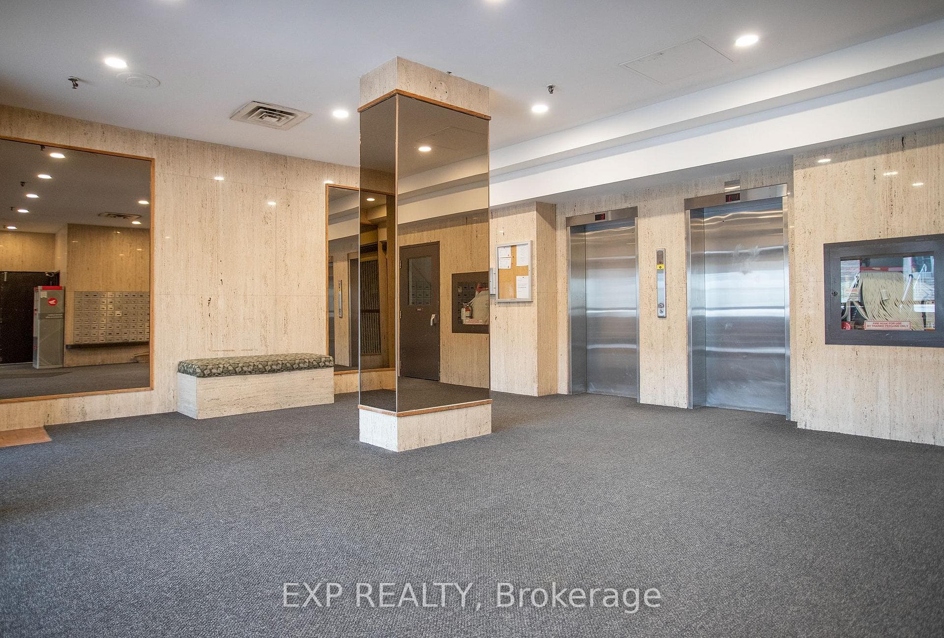 55 William Street Unit 305 photo 2