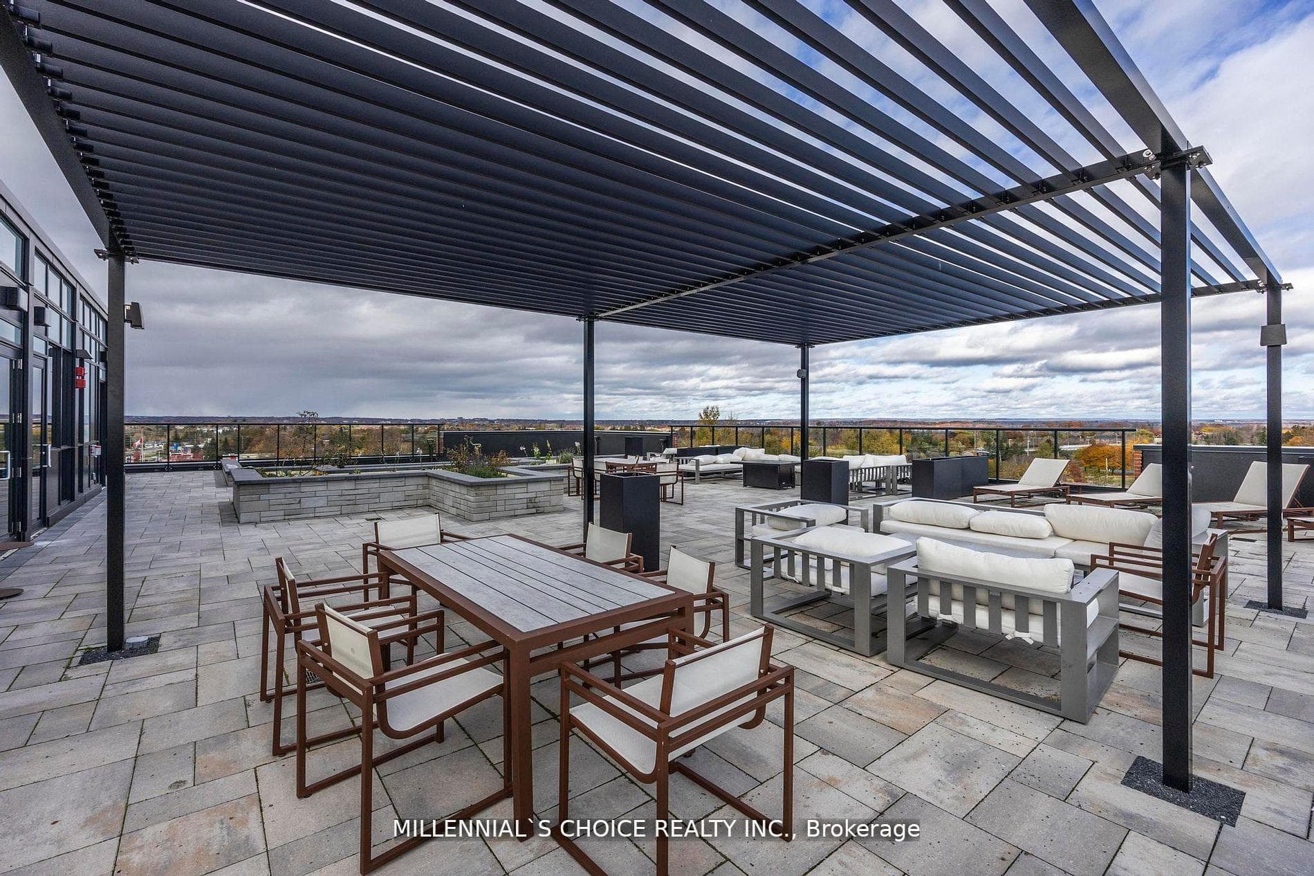 681 Yonge Street Unit 304 photo 17