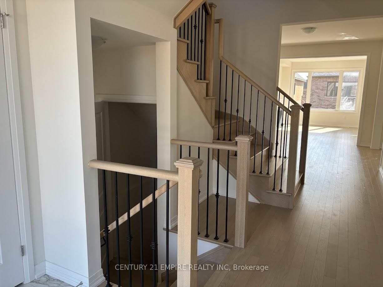 461 Robert Woolner Street photo 22