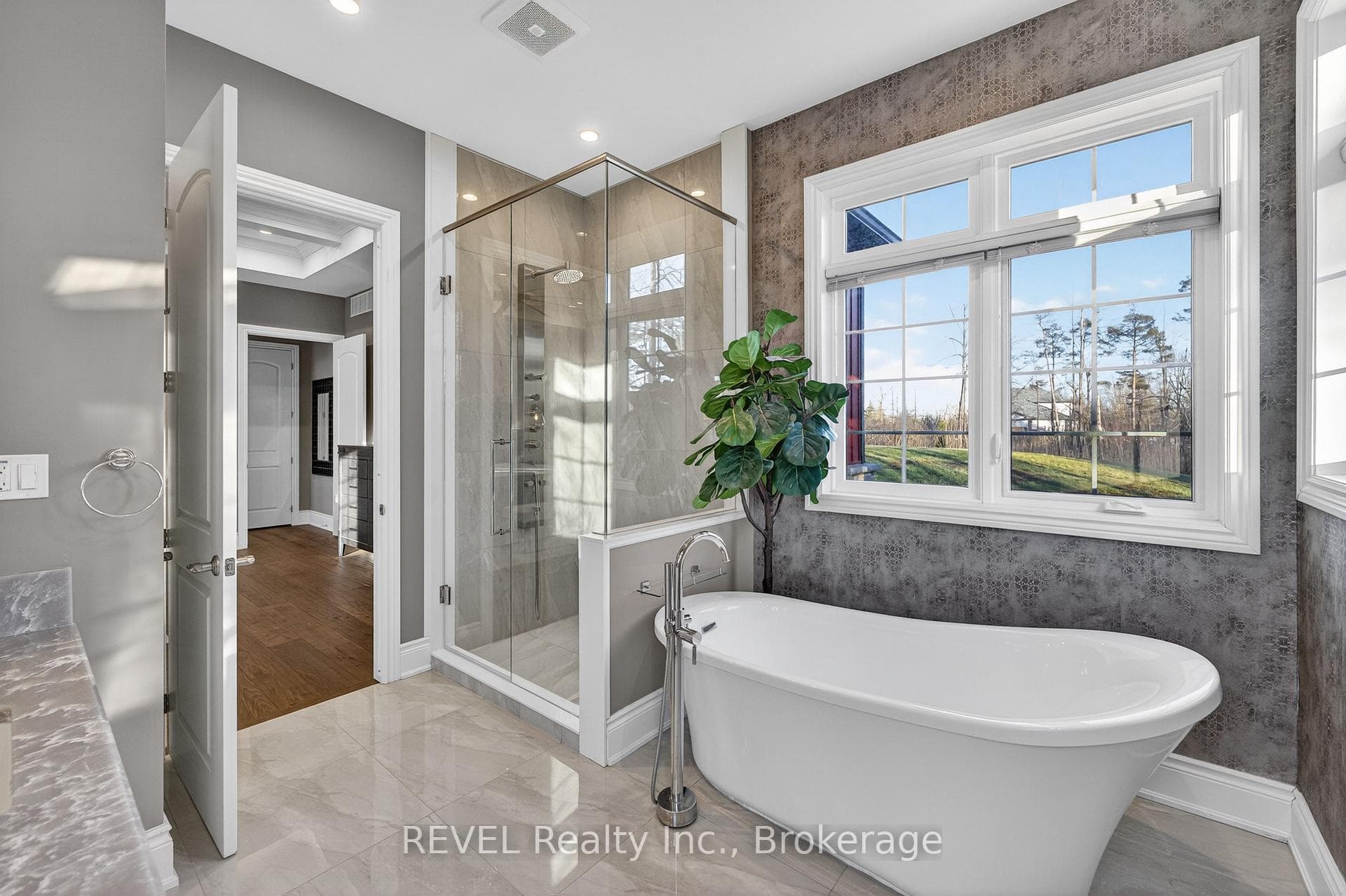 1041 Oakhill Boulevard photo 31