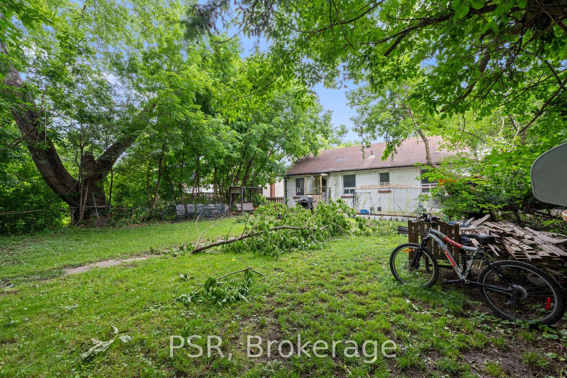 18 Grandview Avenue Unit Main Fl photo 29