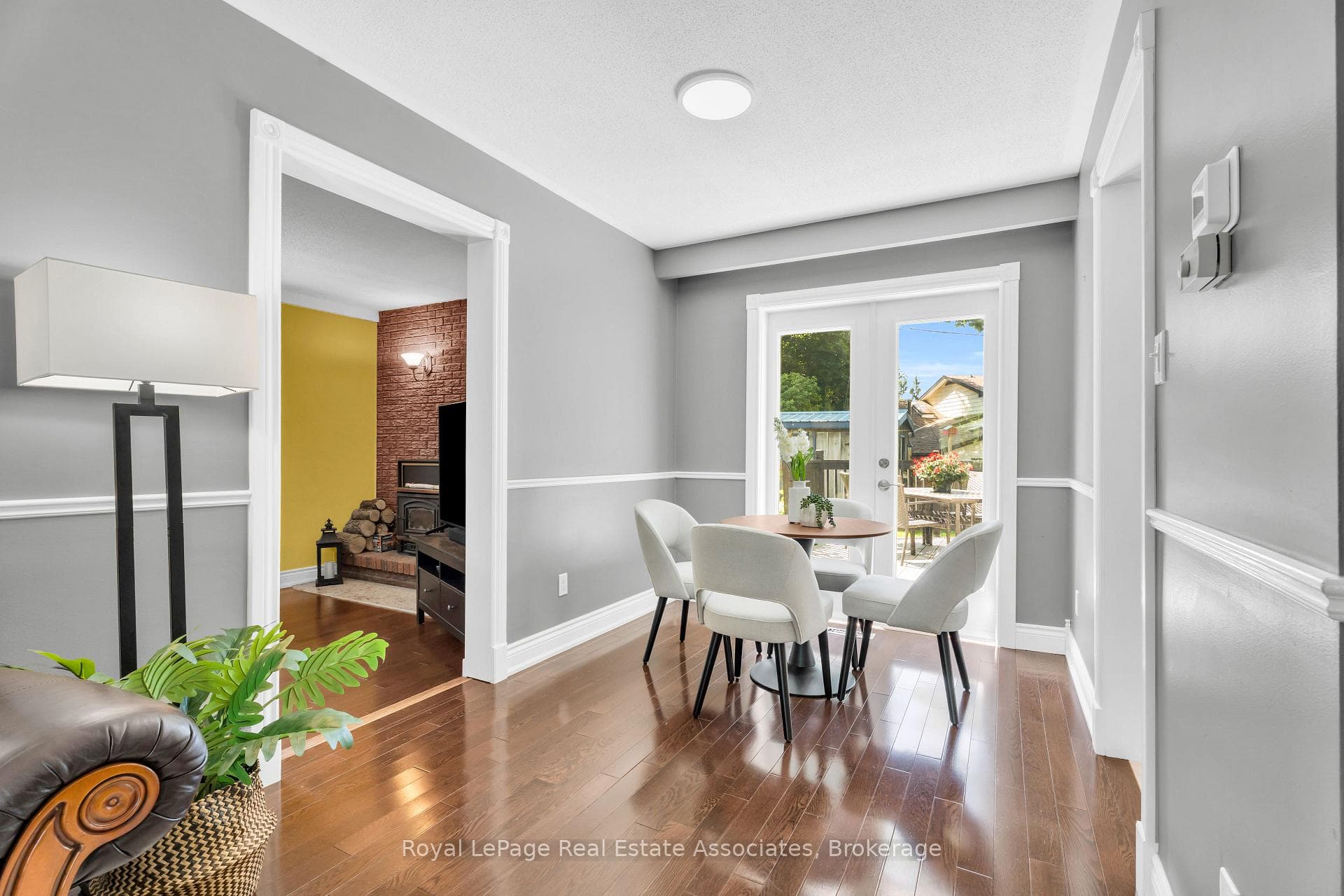 233 Elmore Drive photo 9