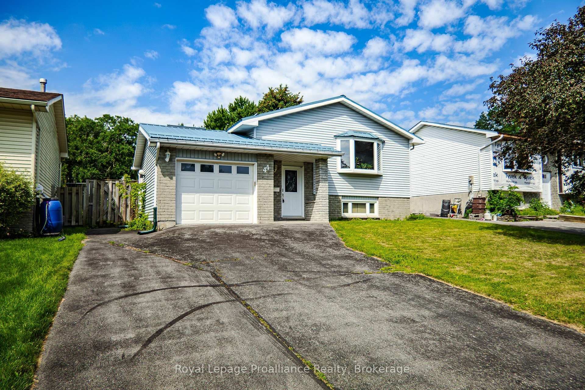 44 Ireland Drive photo 37
