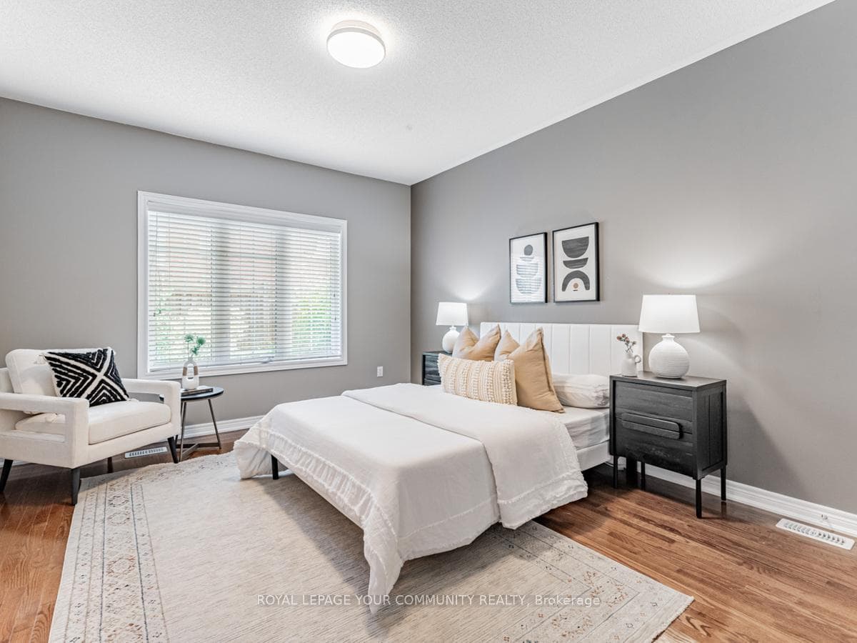 201 Queen Filomena Avenue photo 22