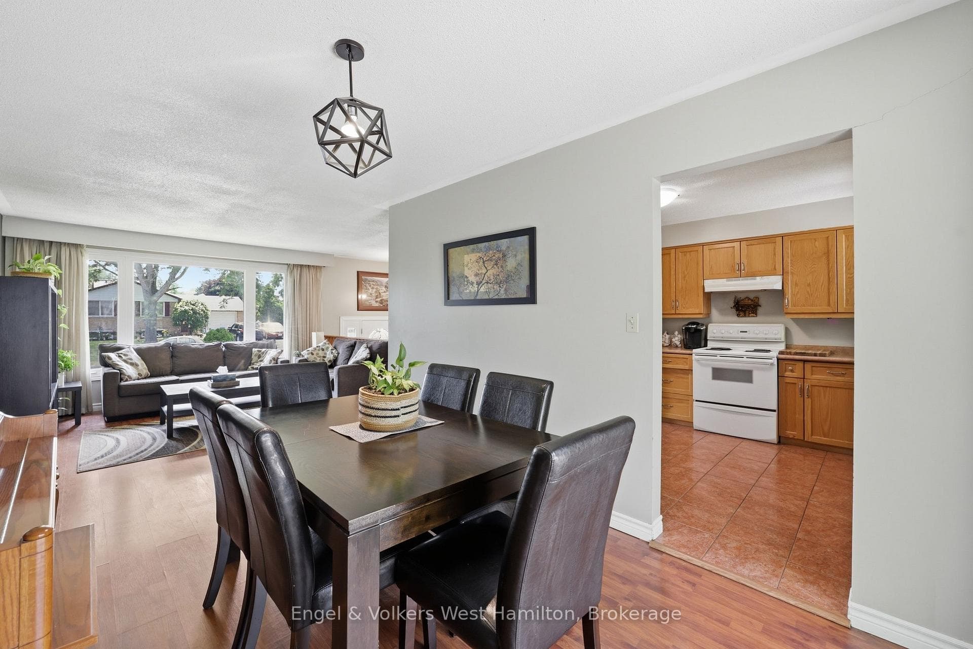 30 Laird Street photo 11