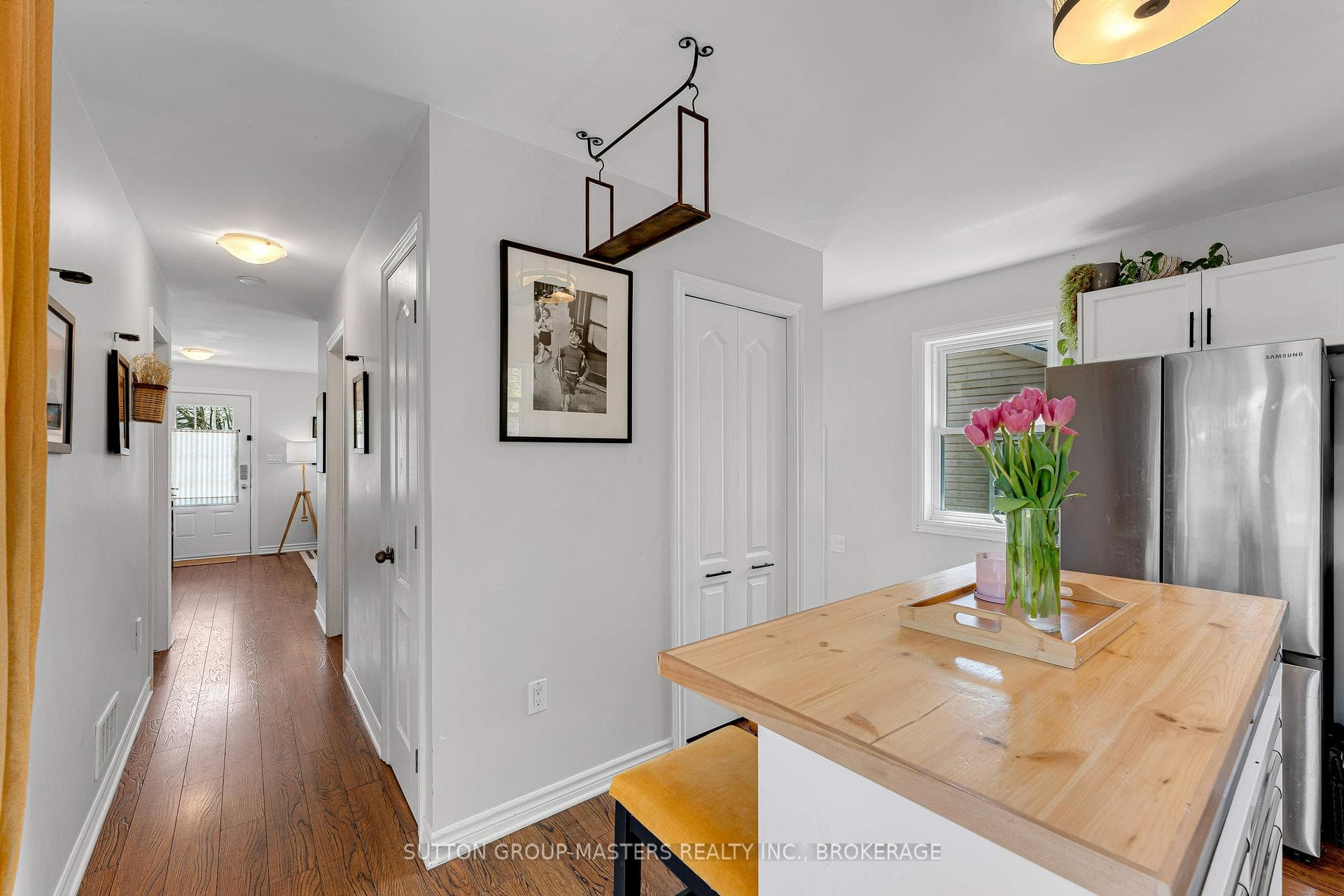 484 Nelson Street photo 7