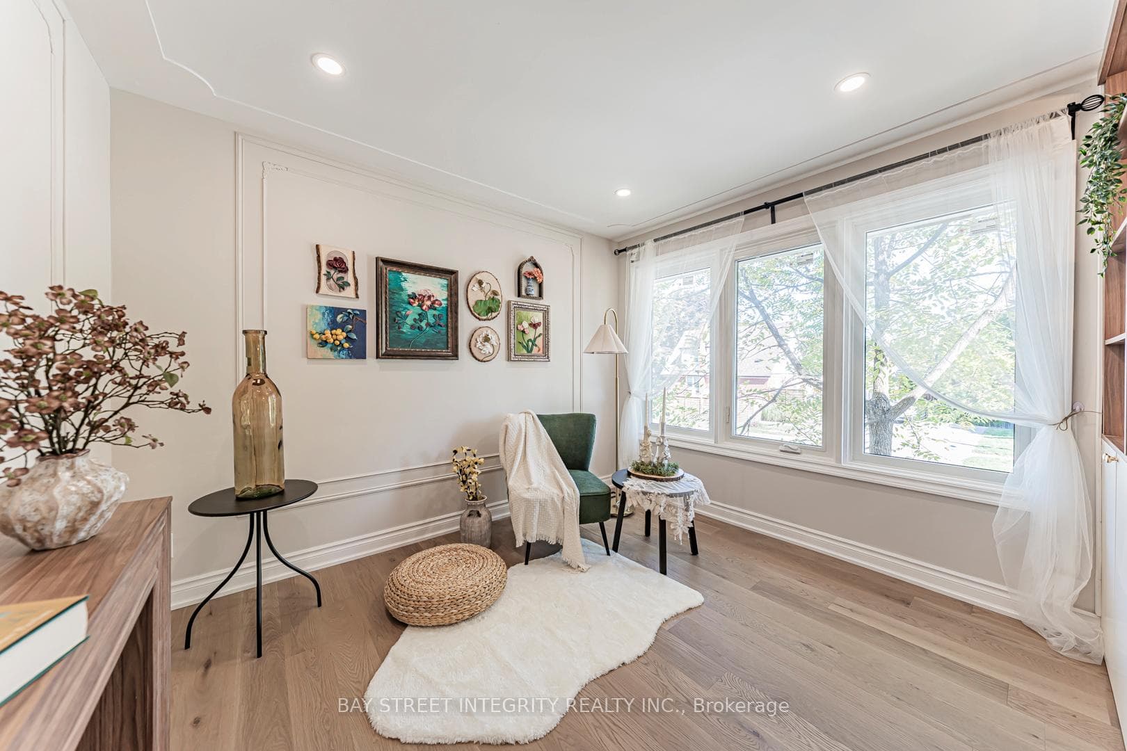 323 Clifton Road photo 8