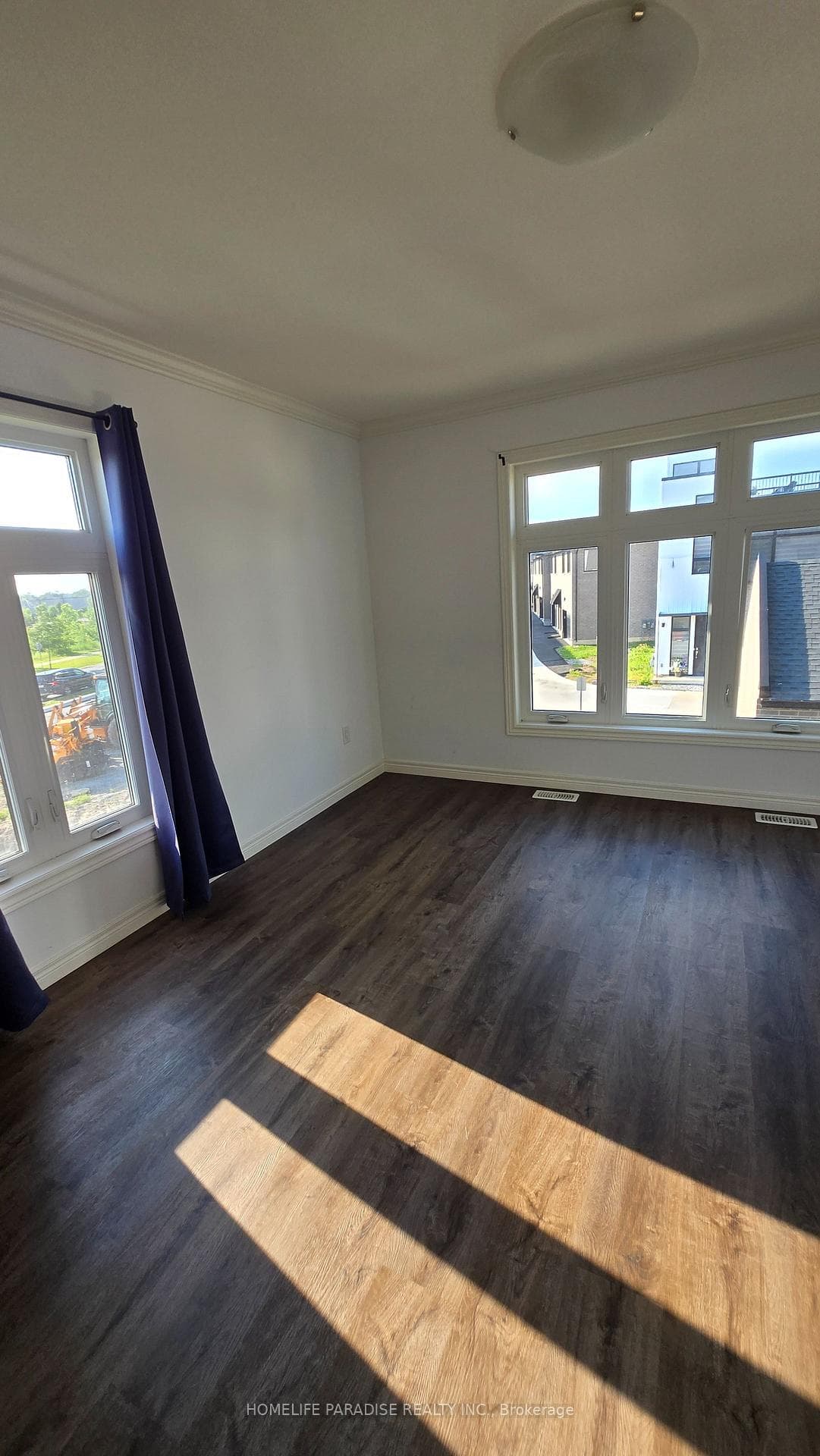 125 Summerside Mews Unit 12 photo 34